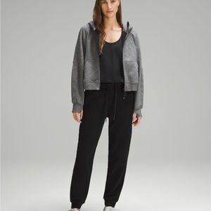 Lululemon scuba high rise jogger full length. Size 4. Black.